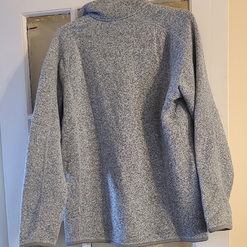 Patagonia Women's Zip-Up Gray Sweater - Picture 4 of 4